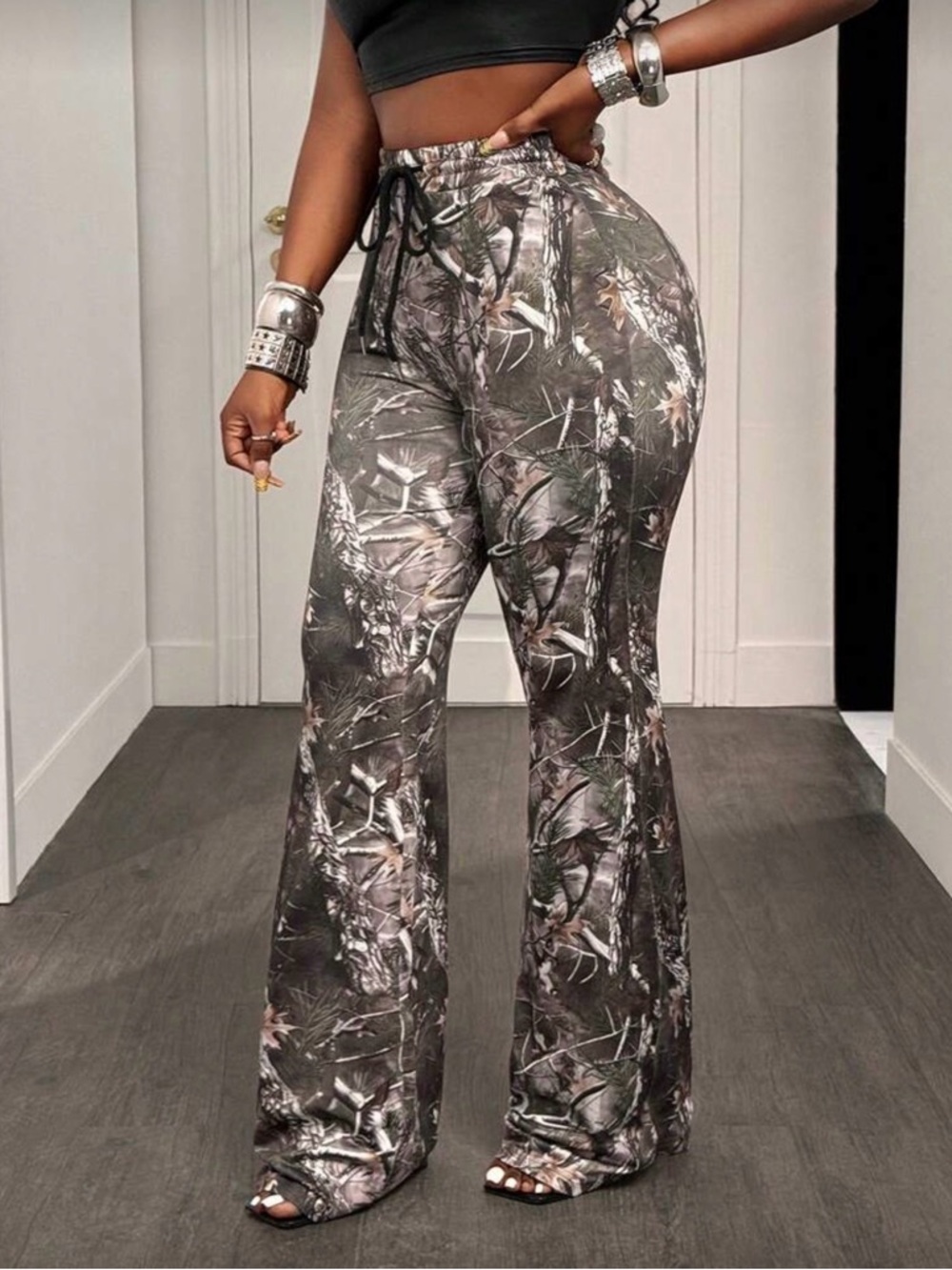 •Sexy Camo• Curve-Hugging Flare Pants | High Waist Drawstring Snatched Fit Pant - Picture 2 of 4